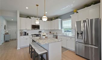 1125 Salem Bay Dr, Beaufort, SC 29902