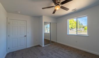 501 NORTH Ave, Bandon, OR 97411
