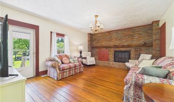 2934 College St, Austinburg, OH 44010