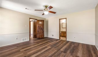 2205 Meadow Ln, Barling, AR 72923