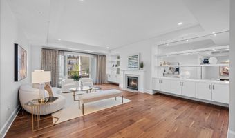 8121 RIVER Rd 423, Bethesda, MD 20817