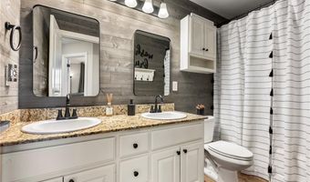 1605 SW Gosford Ave, Bentonville, AR 72713