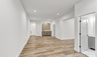 73 Rocking Porch Rd, Asheville, NC 28805