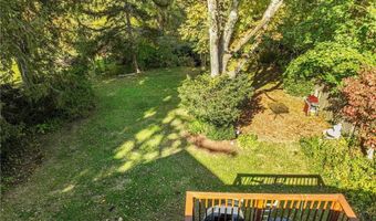 85 Sweet Ln, North Kingstown, RI 02852