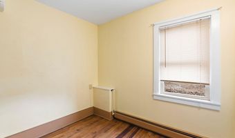 219 High St 3, Brattleboro, VT 05301