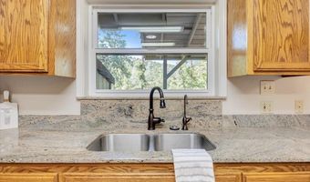 180 Stallion Way, Angels Camp, CA 95222