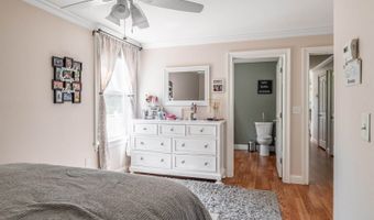 123 Lasalle Dr, Bangor, ME 04401
