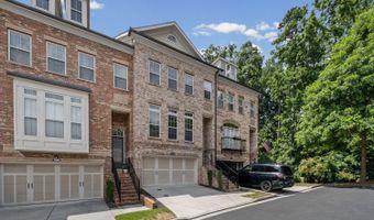 1044 Township Sq, Alpharetta, GA 30022