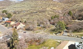 1159 OAKRIDGE N 107, Centerville, UT 84014