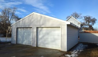 818 SE 7th Ave, Aberdeen, SD 57401