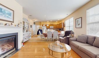 14 Edgewater Path, Barnegat, NJ 08005