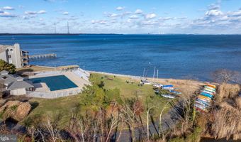 2106 CHESAPEAKE HARBOUR Dr 202, Annapolis, MD 21403