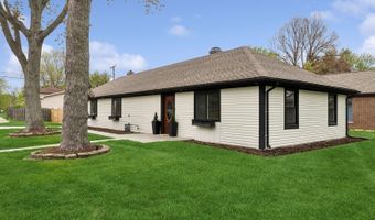 1220 E Rockwell St, Arlington Heights, IL 60005
