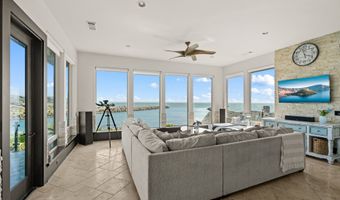 108 SEA CLIFF Ter, Brookings, OR 97415