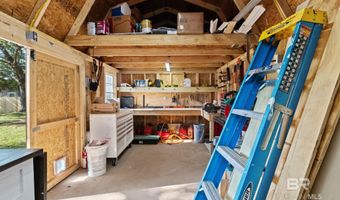 507 E Pine St, Atmore, AL 36502