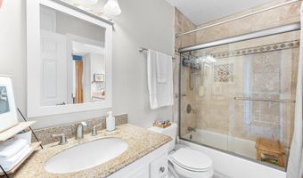 5720 Skyview Way E, Agoura Hills, CA 91301