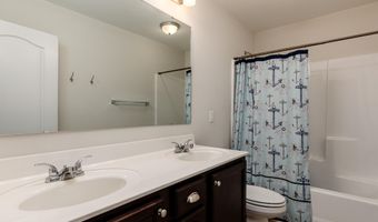 3135 Dana Ln, Aberdeen, NC 28315