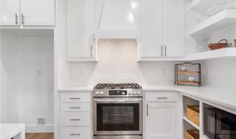 19 Fountainhall Ln, Bella Vista, AR 72715
