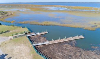 110 Coosaw Club Dr, Beaufort, SC 29907