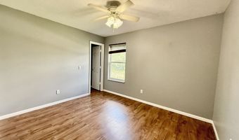 6903 Governors Pointe Blvd, Indianapolis, IN 46217