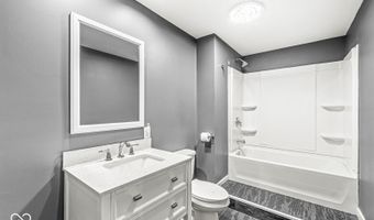 6851 Wilmot Ln, Avon, IN 46123