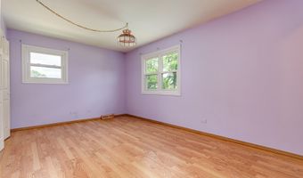 706 N Lawler Ave, Addison, IL 60101