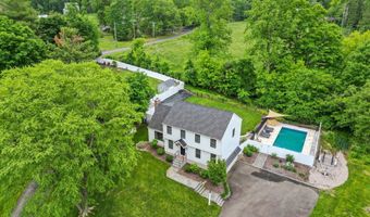 14 Cedrus Ct, Branford, CT 06405