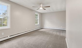 52 Mockingbird Dr, Exeter, RI 02822