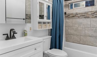 522 Niau St, Kahului, HI 96732