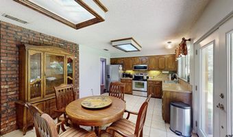 10203 Crestview Dr, Tyler, TX 75707