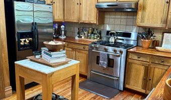 1651 Linden Rd, Apalachicola, FL 32320