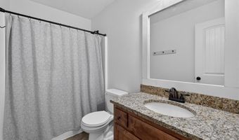16913 Juniper Dr, Basehor, KS 66007