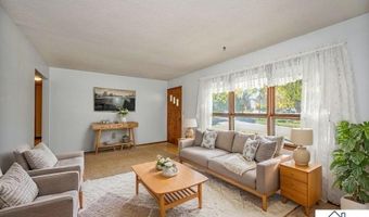 1614 Gateway Dr, Albert Lea, MN 56007