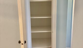 400 Deal Lake Dr 8F, Asbury Park, NJ 07712