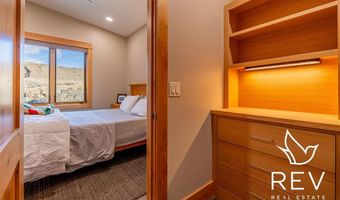 21 Tailwinds Dr, Cody, WY 82414