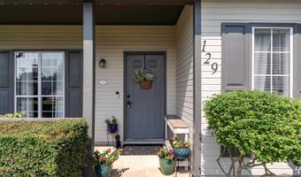 129 CAMBRIDGE POINTE Dr, Alabaster, AL 35007