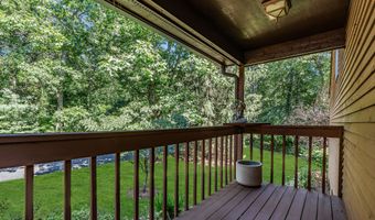 76 Pape Dr, Atlantic Highlands, NJ 07716