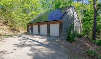 7 Greenway Ct, Bar Harbor, ME 04609