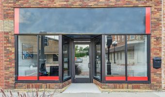 211 E Main, Anamosa, IA 52205