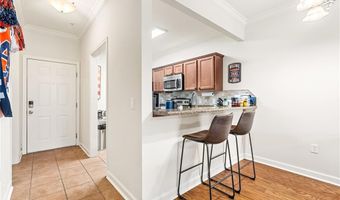 607 W GLENN Ave 103, Auburn, AL 36832