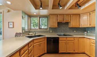 7 Eagle Bend Dr, Bigfork, MT 59911