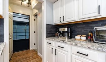 195 Oakland Beach Ave, Warwick, RI 02889