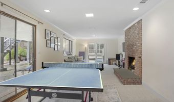 297 Cognewaugh Rd, Cos Cob, CT 06807