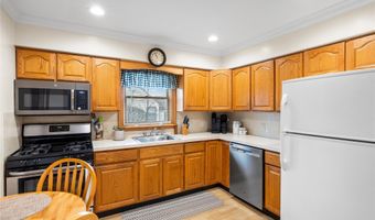88 Evans Ave, Albertson, NY 11507