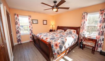 209 N Hill Dr, Boiling Springs, SC 29316