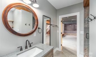 234 Erwin Hills Rd, Asheville, NC 28806