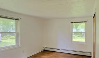 13 Birk St, Acra, NY 12405
