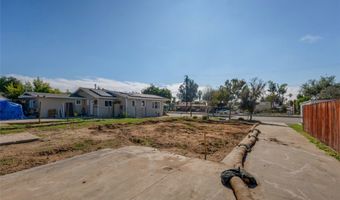 343 W Woodbury Rd, Altadena, CA 91001