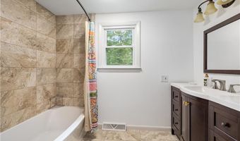 498 Camp Westwood Rd, Coventry, RI 02827