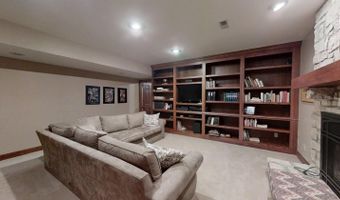 25162 Mid Rd, Batesville, IN 47006